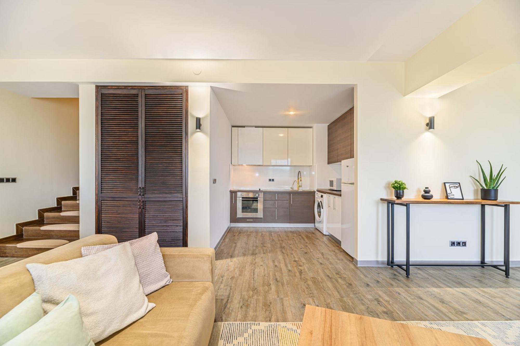 B41 Apartment *